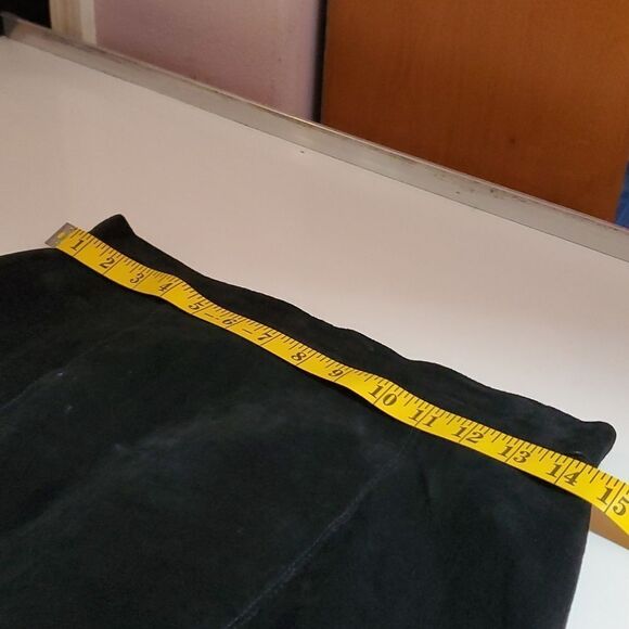 Now Next, Not Worn, Black Swede Skirt, Size 11 - Picture 4 of 7